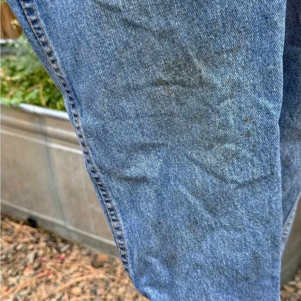 Levi’s 550 SEE PICS for Condition- label 36” x 30” actual is 34”x30.5”